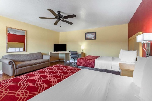 Econo Lodge Clovis image 21